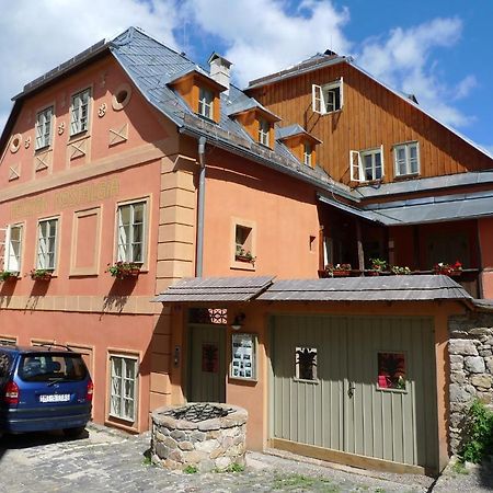 Penzion Nostalgia Banská Štiavnica Esterno foto