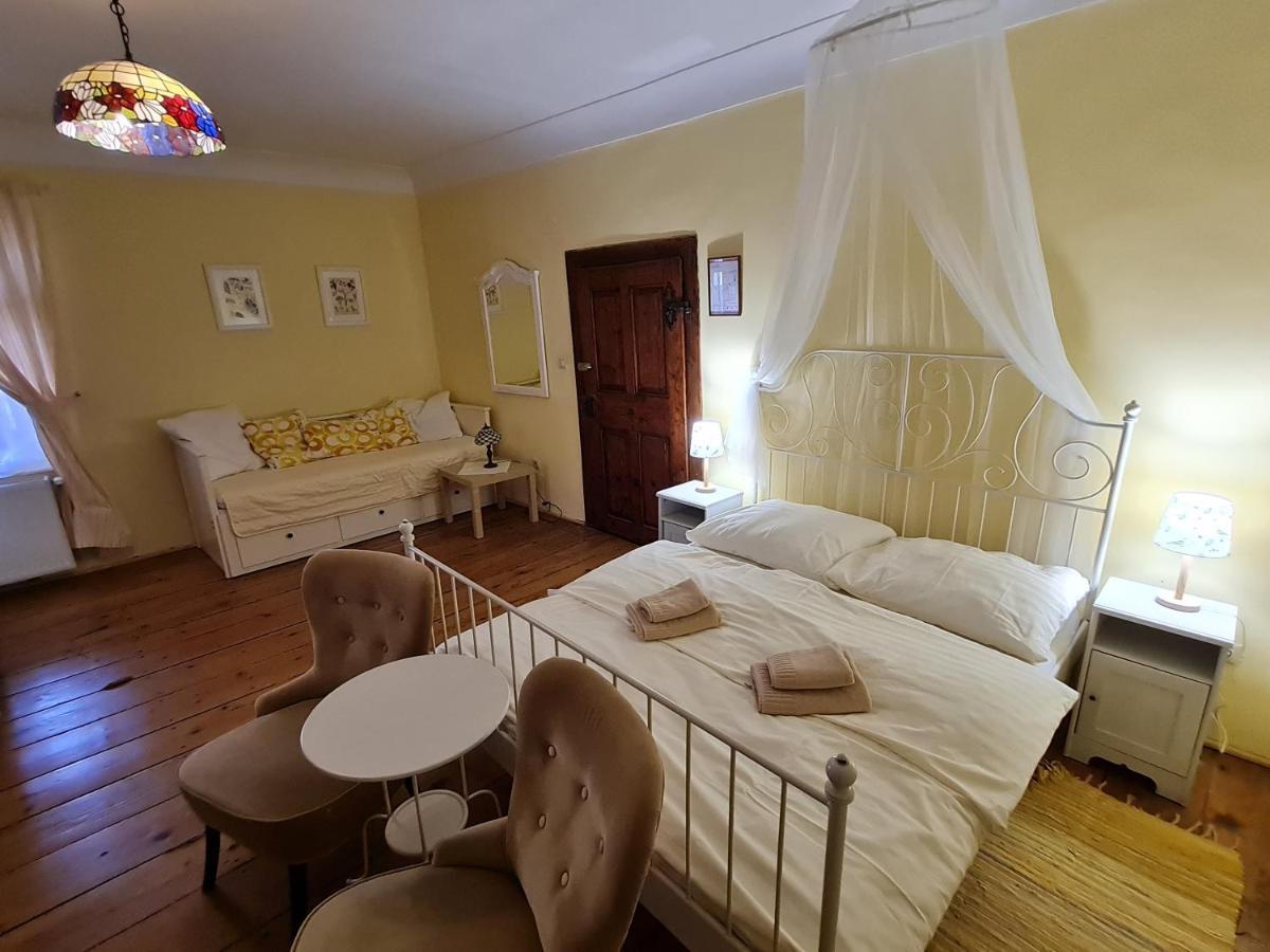 Penzion Nostalgia Banská Štiavnica Esterno foto